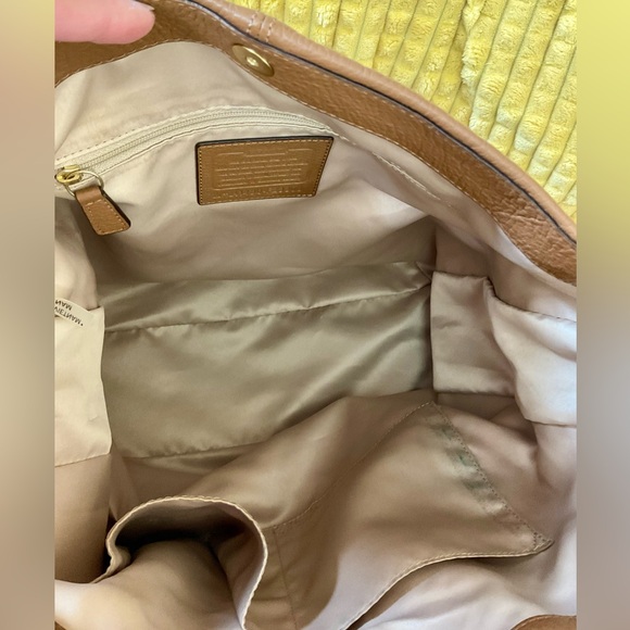 COACH Avery Tan Pebble Leather Hobo Shoulder Bag with Gold Hardware MSRP $398! - Picture 14 of 16